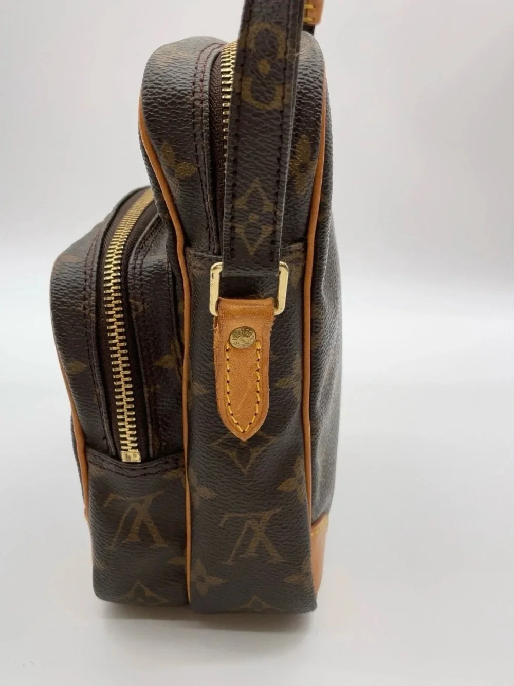 Auth Louis Vuitton Monogram Amazon Shoulder Bag
